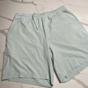 Men’s Lululemon mint green pace breaker shorts- 7 inch size large